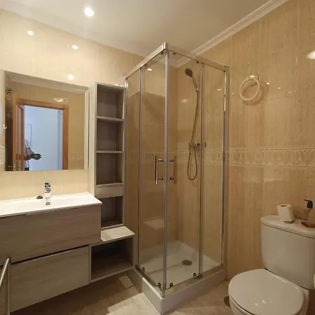 Casa Con Calida Terraza Y Piscina R76 By Novadesta *